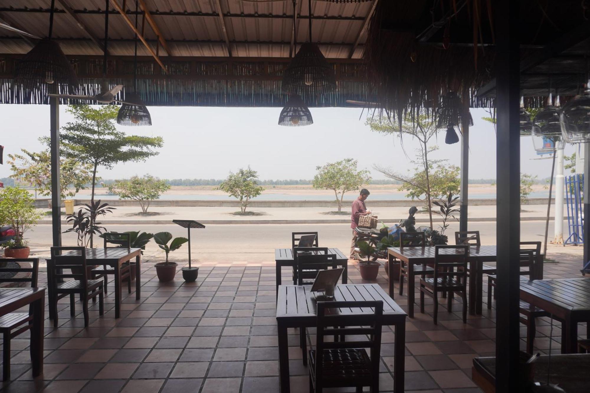 Le Tonle Hotel Kratie Exterior photo